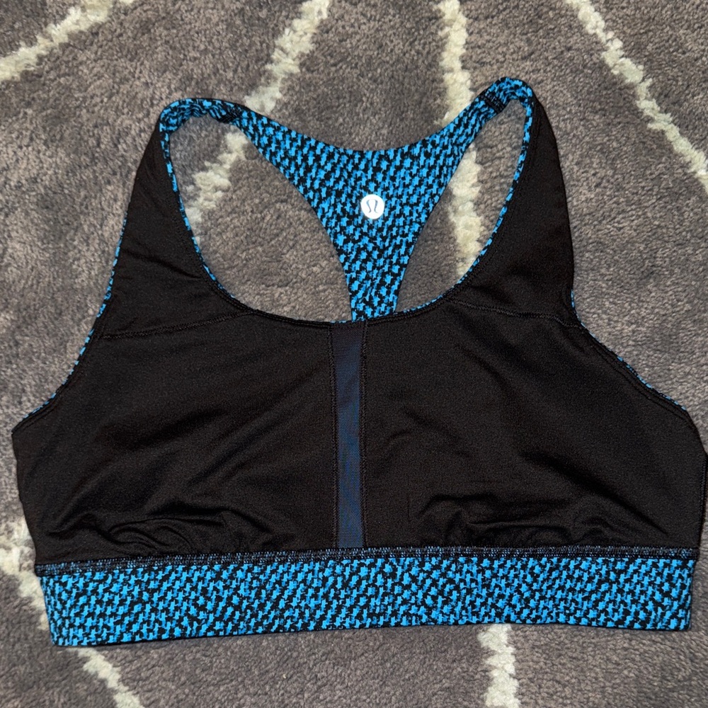 lululemon Circuit Breaker Athletic Bra, Scatter Star Beach Blanket Blue Black - Picture 8 of 10